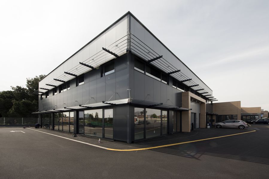 Construcció nau comercial amb Estructures Metàl·liques CBP