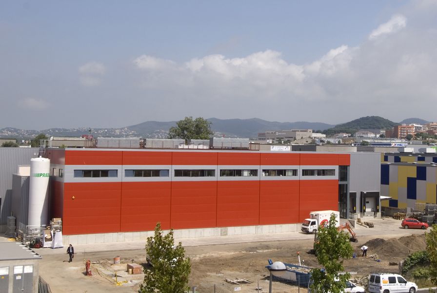 Construcció nau industrial refrigerada Illas-Juli